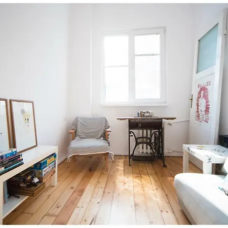 Art And Sunny In The Best Downtown Location София