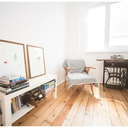 Apartment Art And Sunny In The Best Downtown Location *