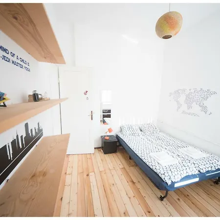 Art And Sunny In The Best Downtown Location Apartment *